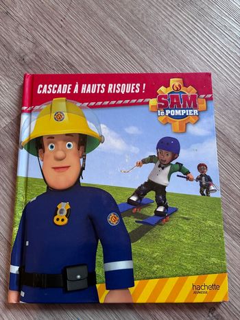 Livre Sam le pompier «  cascade à hauts risques »