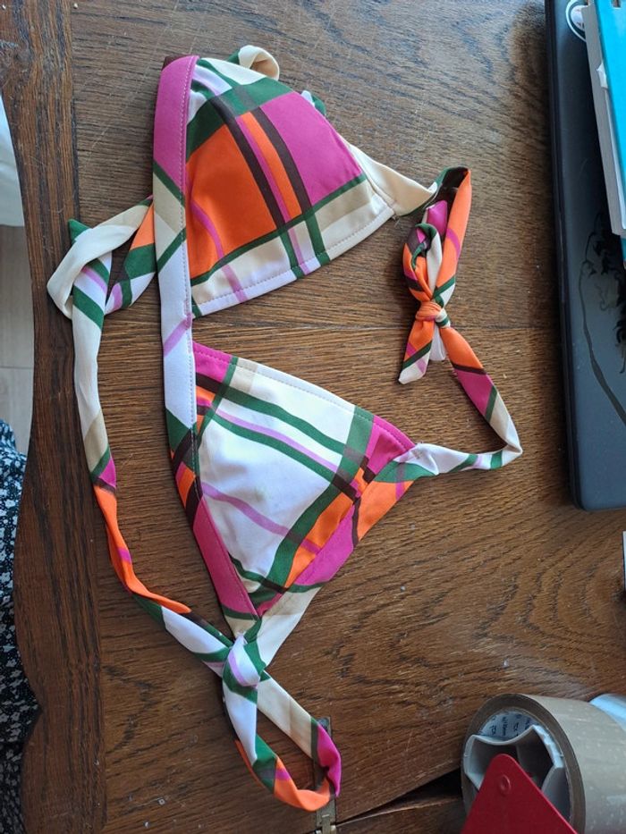 Joli haut maillot de bain look 70's