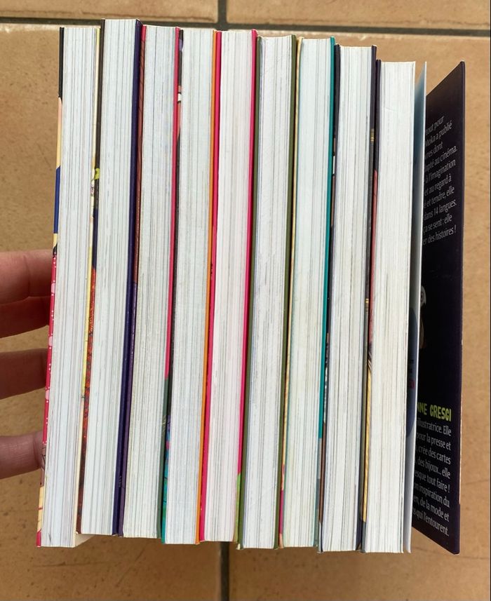 Lot livres Kinra Girls - photo numéro 6