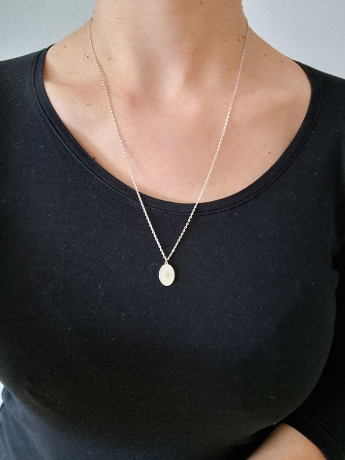 Collier argent pendentif résine