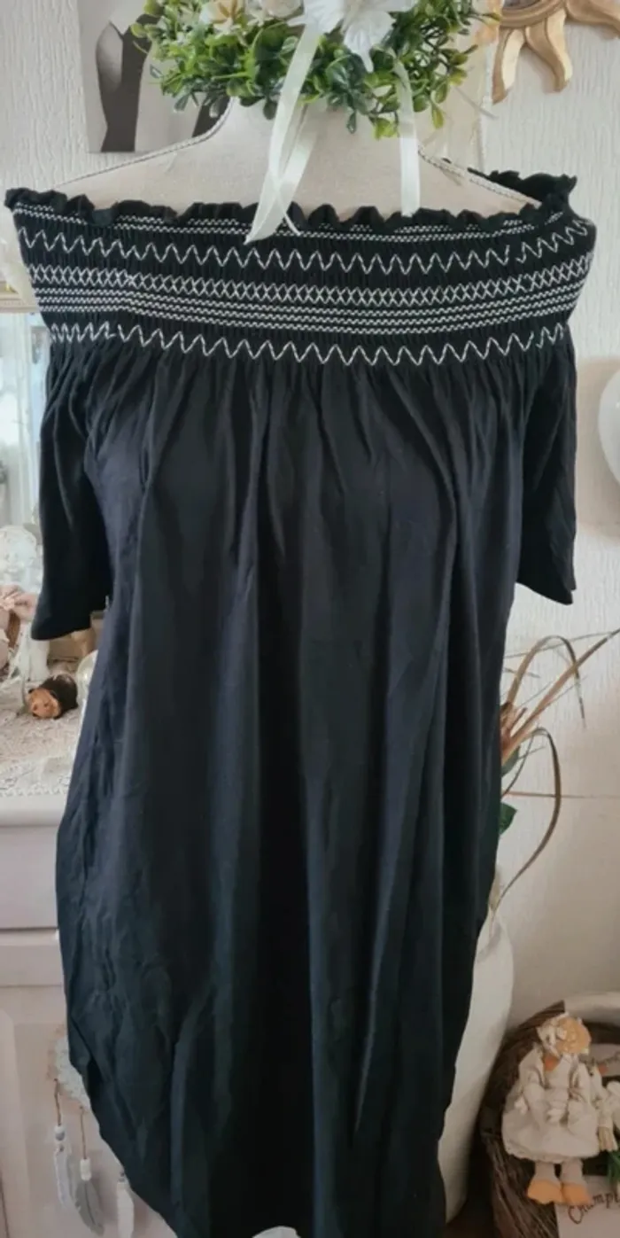 Robe noire ample épaules dénudées New Look Taille M Neuve - photo numéro 3