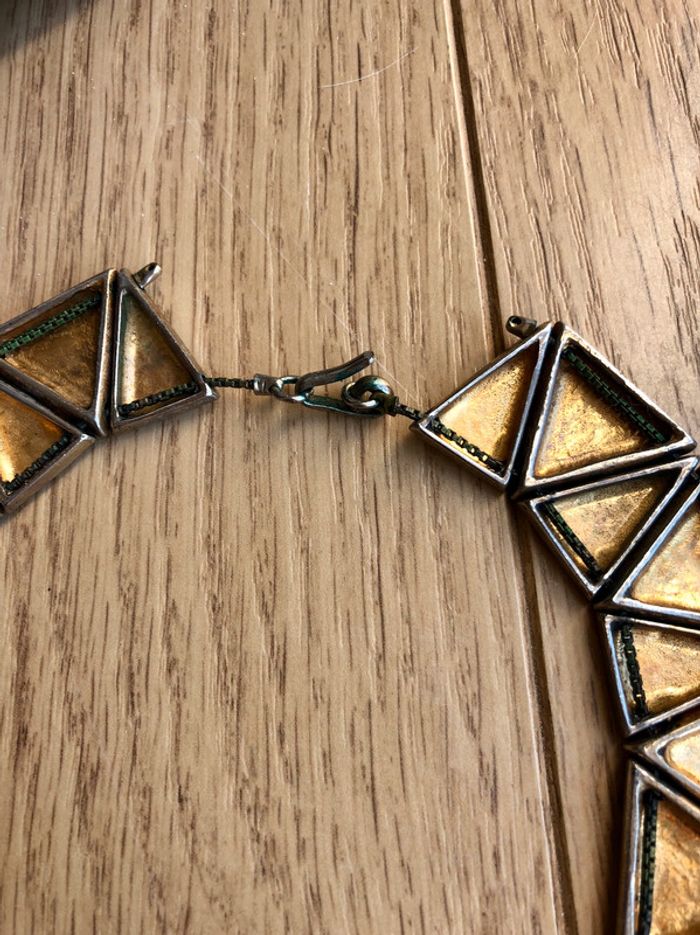 Collier vintage raz de cou argenté triangles inversés / collier vintage années 1960s - photo numéro 5
