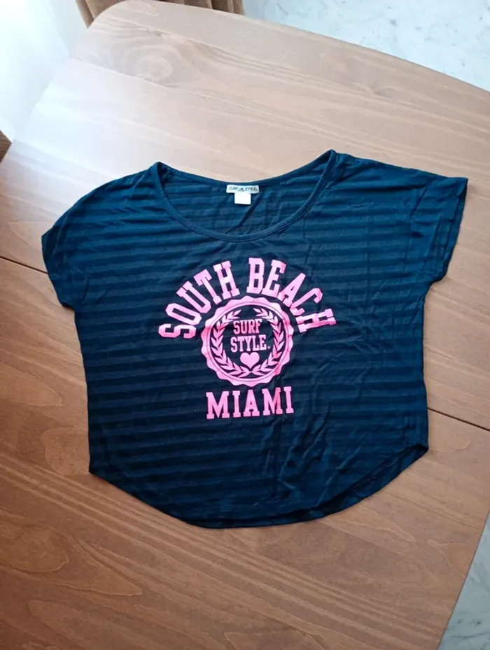T-shirt/ surf style/ taille L