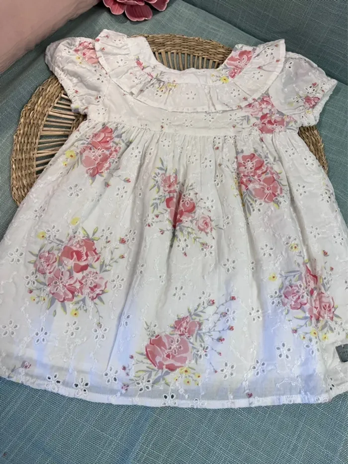 Robe et bloomer taille 12 mois carrément beau - photo numéro 3