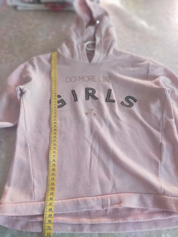 Pull a capuche rose Kiabi 10 ans . - photo numéro 8