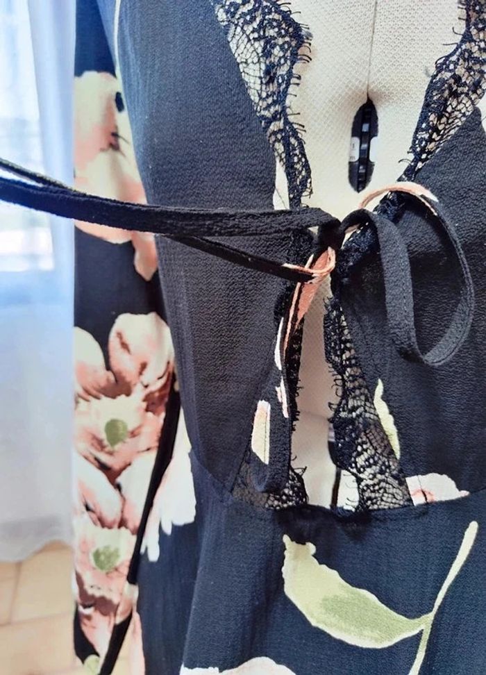 Magnifique robe Missguided taille 40 - photo numéro 4