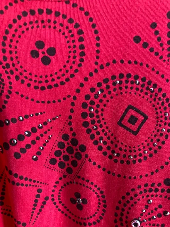 Superbe blouse jamais portée coton rouge perles noires taille M - photo numéro 4