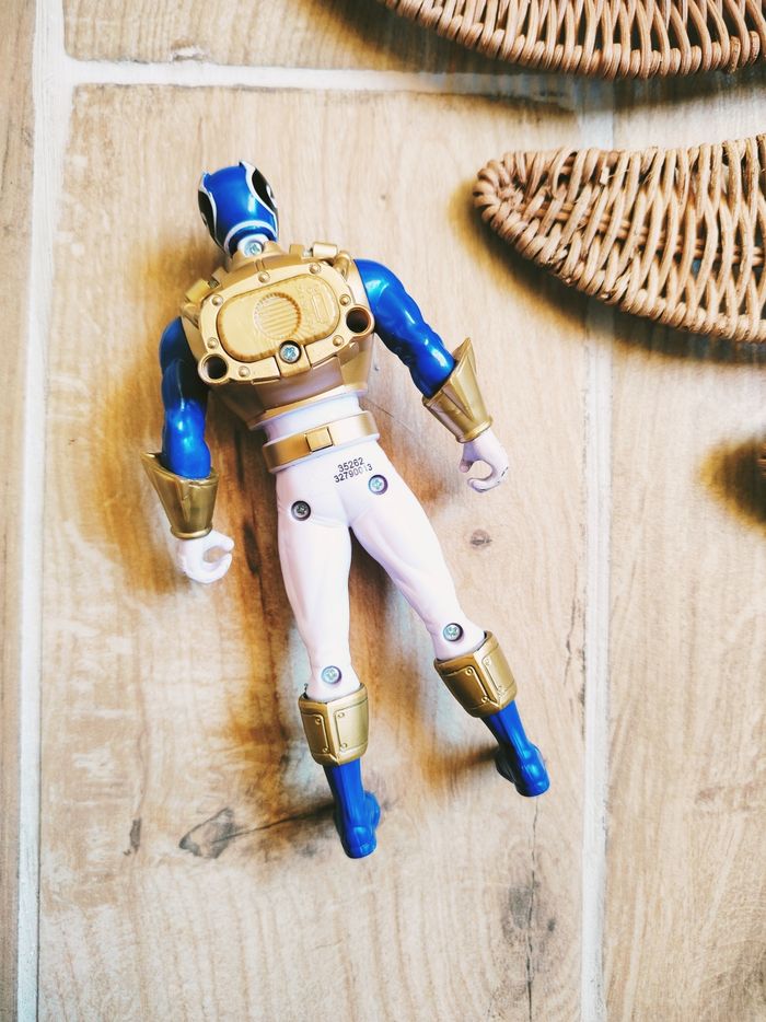 🙅 Power rangers megaforce figurine lumineuse du ranger bleu ultra morphin - photo numéro 3