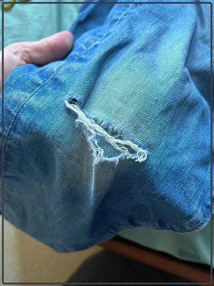 Jeans levi's taille 40 trouée - photo numéro 8