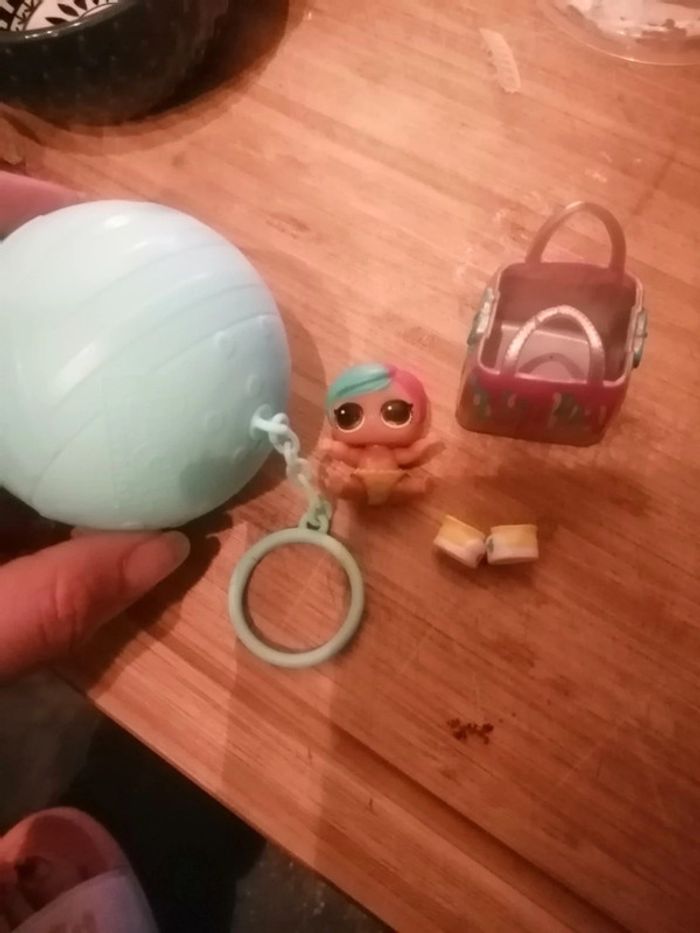 Poupée lol surprise lil splatters et accessoires