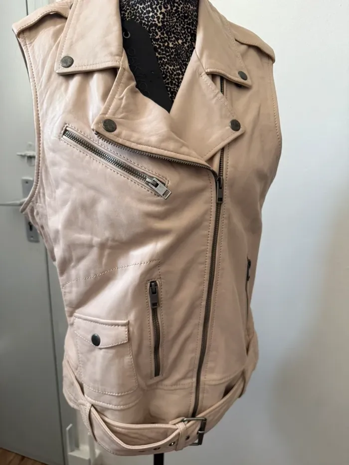 Blouson sans manches Oakwood KYLIE 6 – Cuir blanc cassé – Taille XL – Neuf avec étiquette - photo numéro 2