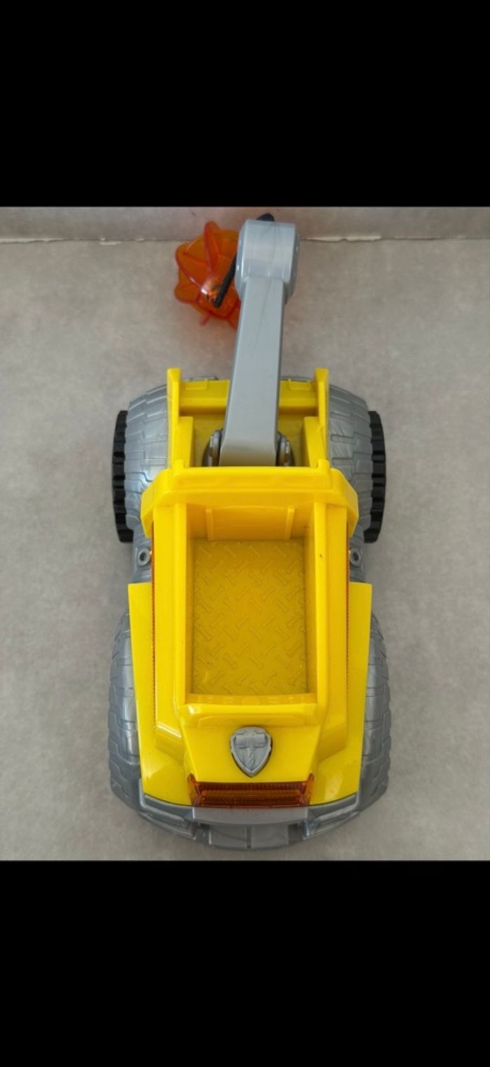 Voiture jaune Ruben Pat Patrouille - photo numéro 8