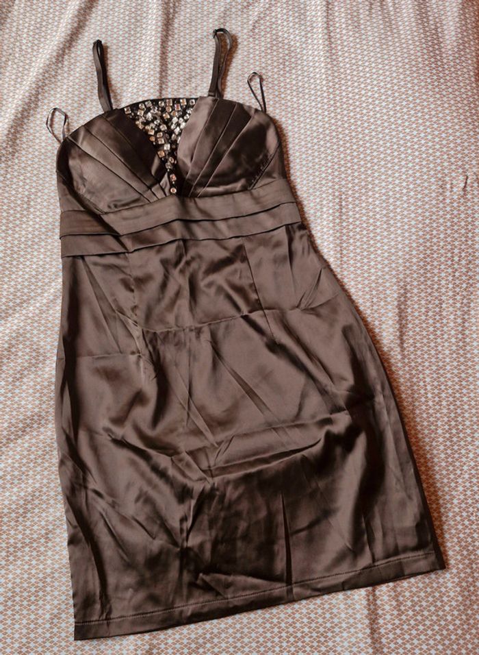 Robe de soirée neuve - photo numéro 4