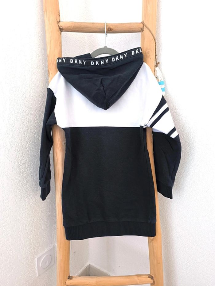 DKNY 8 ans - photo numéro 2