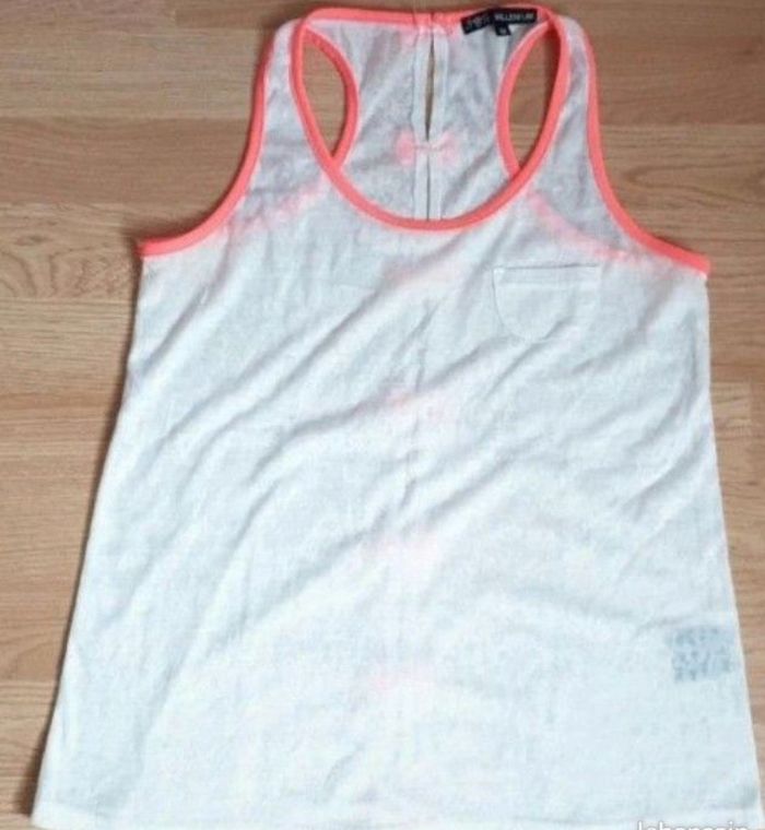 Top neuf blanc en T.M (38) - photo numéro 6