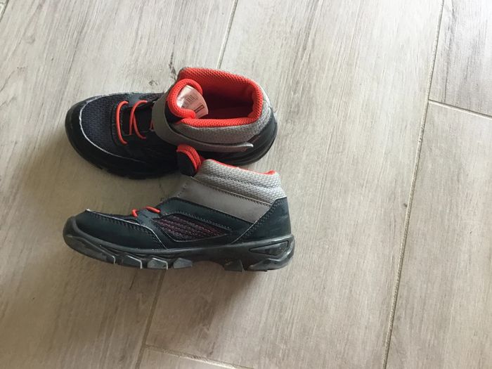 Chaussures montantes de randonnée - photo numéro 2