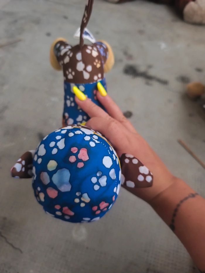 Peluche chase en état satisfaisant - photo numéro 3