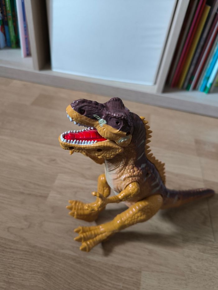 Dinosaure t-rex - photo numéro 4