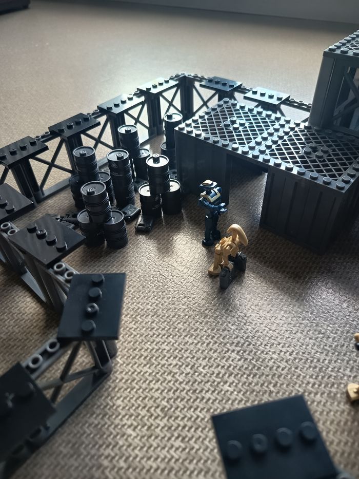 Entrepôt séparatiste droid moc lego - photo numéro 2