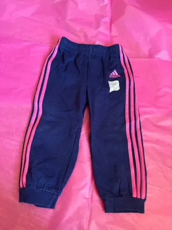 Bas bleu et rose
