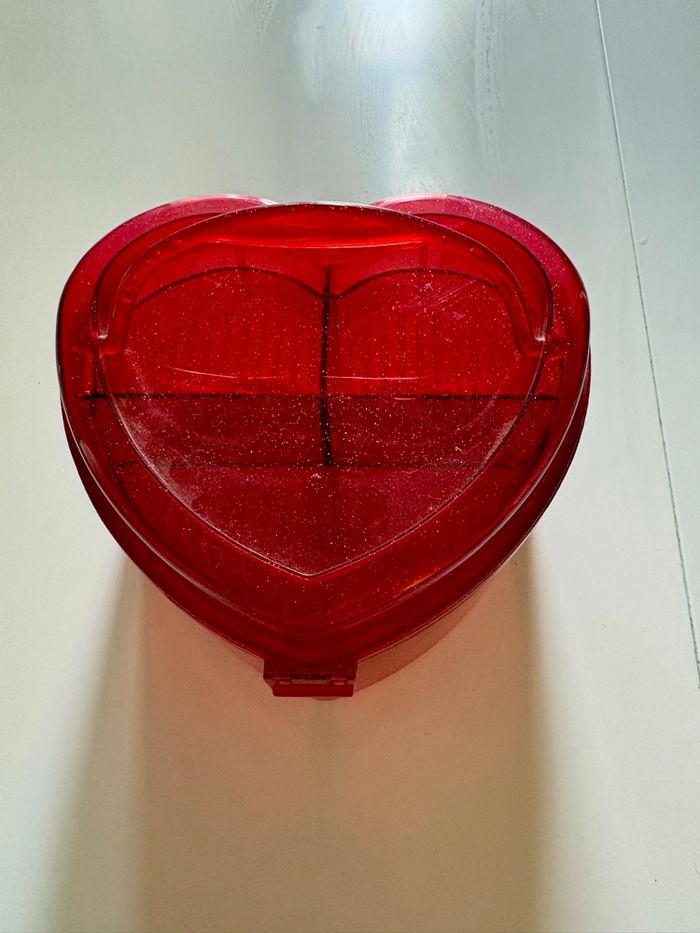 Boîte à bijoux enfant en forme de cœur rouge pailleté - photo numéro 3