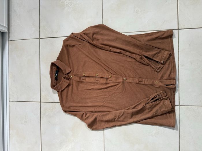 Chemise marron