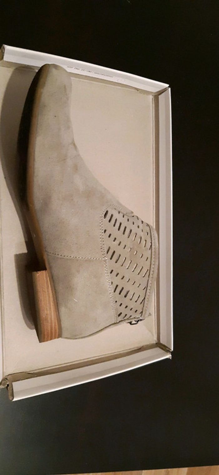 Chaussures grises femme - photo numéro 6