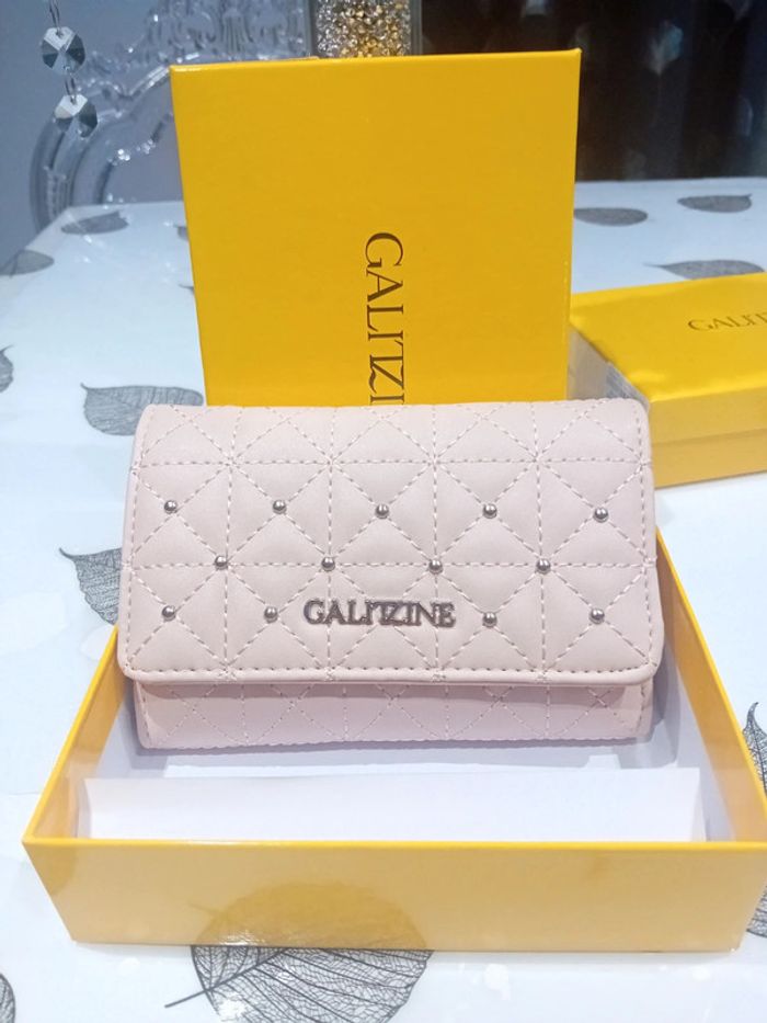 Porte feuille de la marque galitzine - photo numéro 2