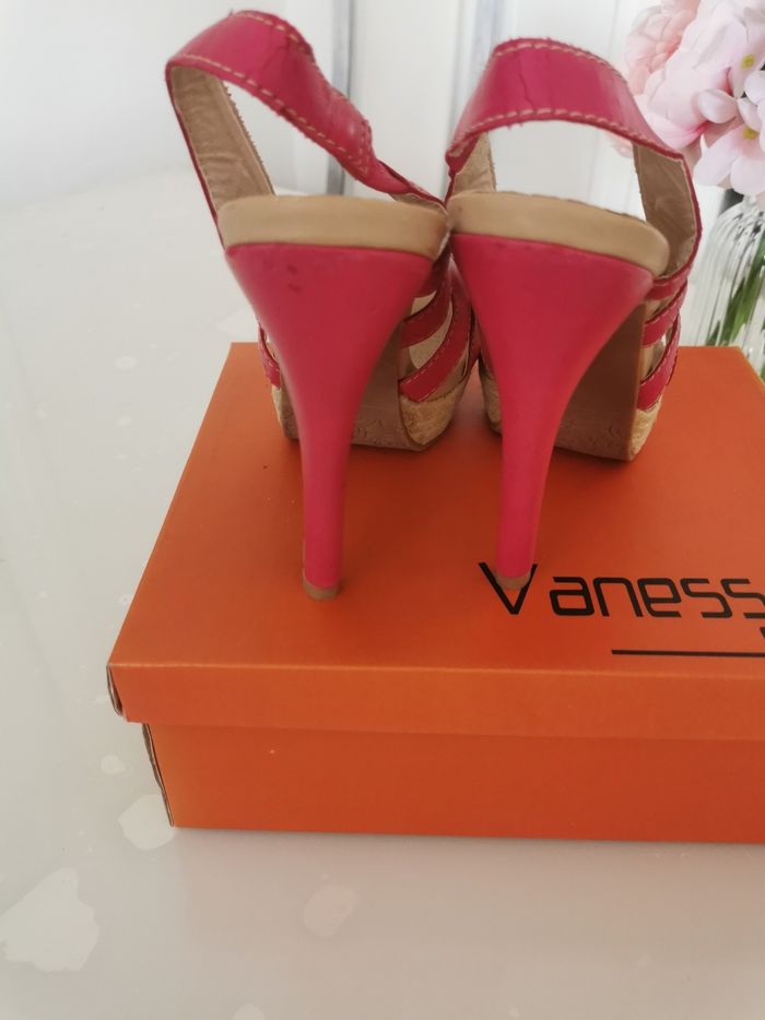 🩷🤍Jolie Paires De Sandales Les Secrets De Vanessa 🩷🤍 - photo numéro 8