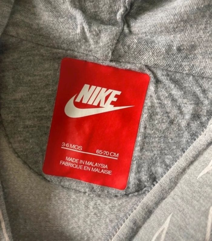 Gilet à capuche Nike 3-6 mois - photo numéro 3