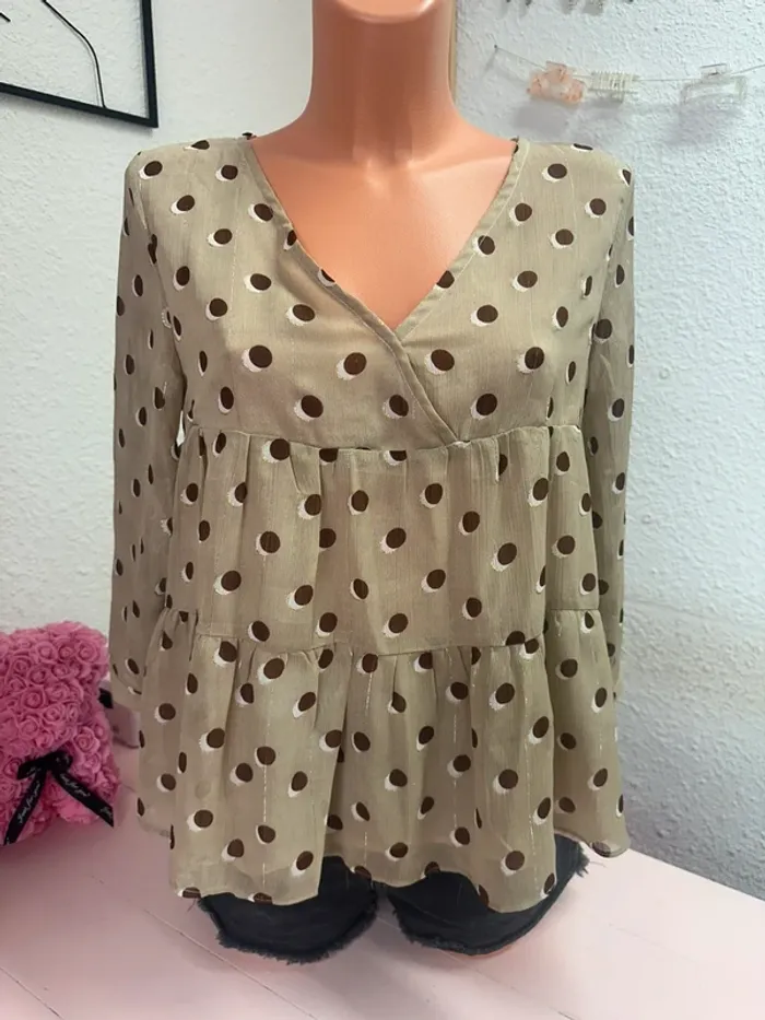 Blouse à pois Charlior taille M - photo numéro 2