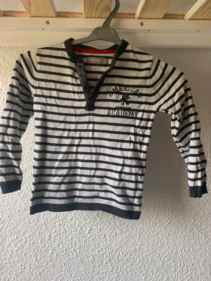 Pull très bon état