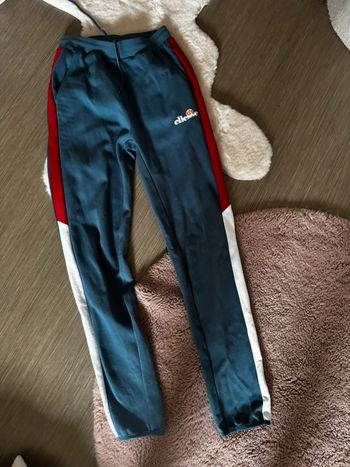 Bas de jogging ellesse se taille s très bon état