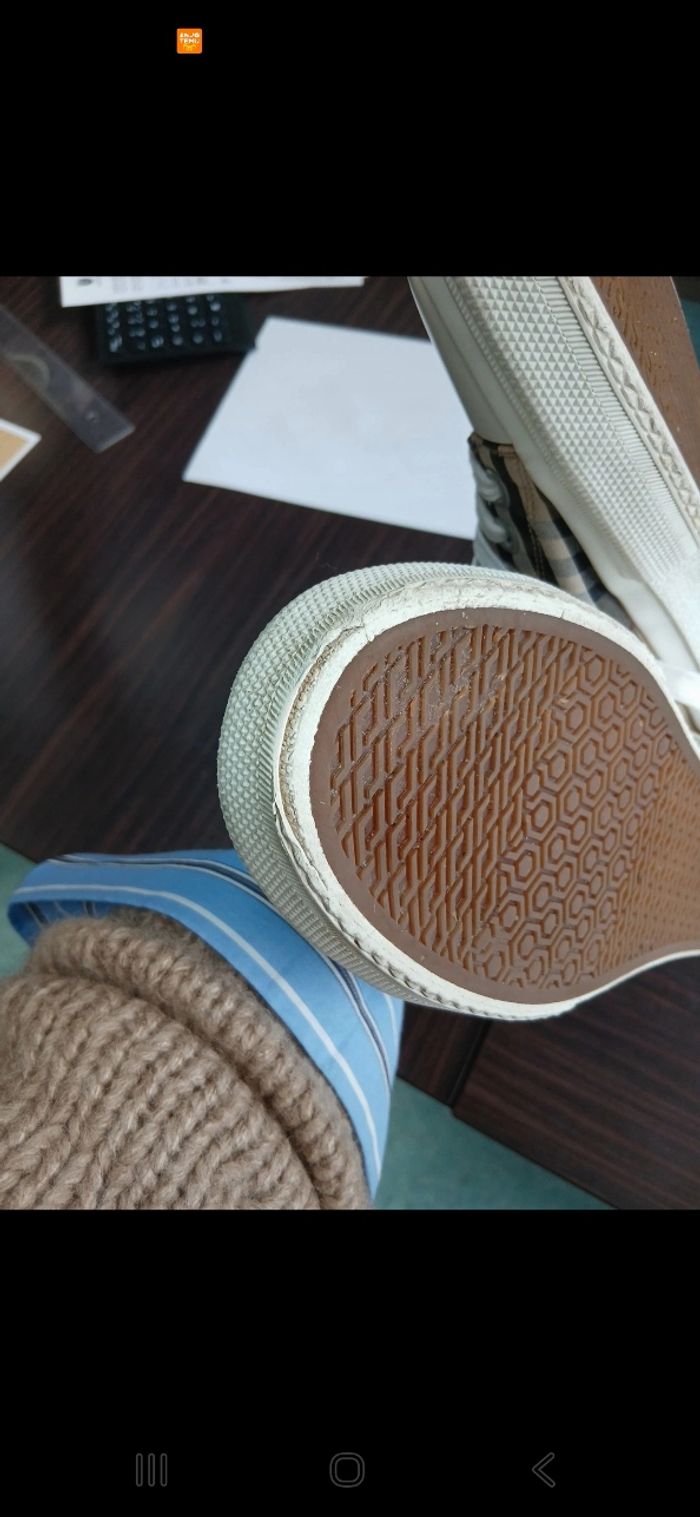 Baskets burberry, habillé en très bon état - photo numéro 8