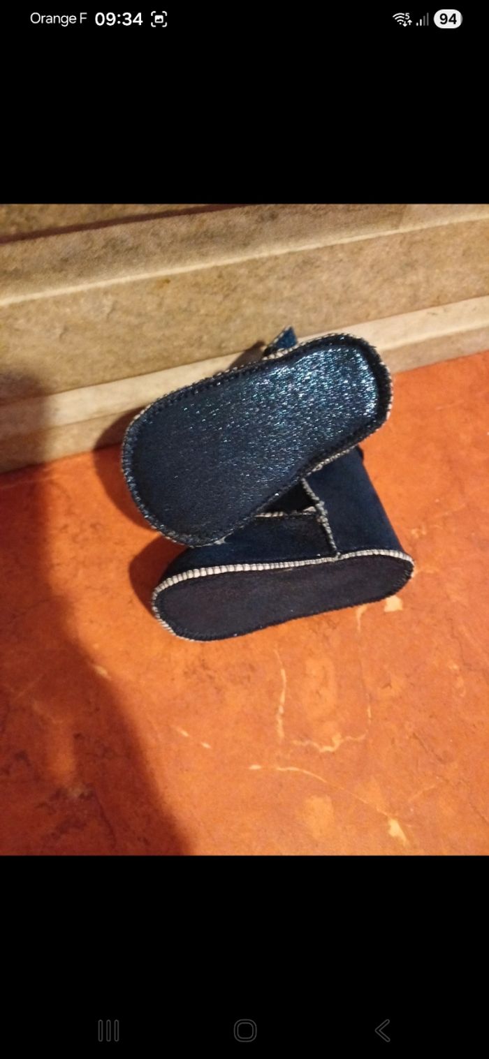 Bottines bébé taille 0 / 3 mois - photo numéro 4