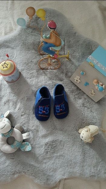 Chaussons montants bleu marine Toti pointure 21