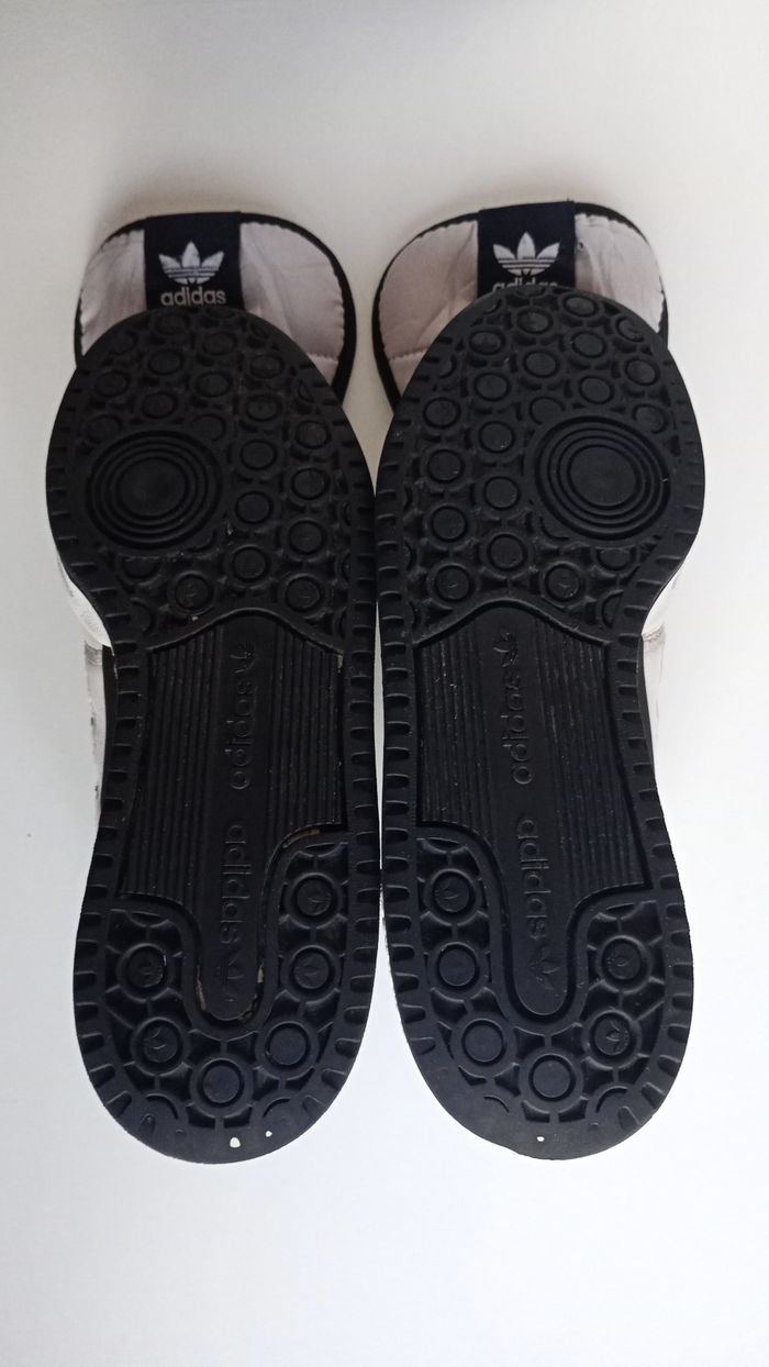 Baskets Adidas forum low 37 1/3 - photo numéro 5