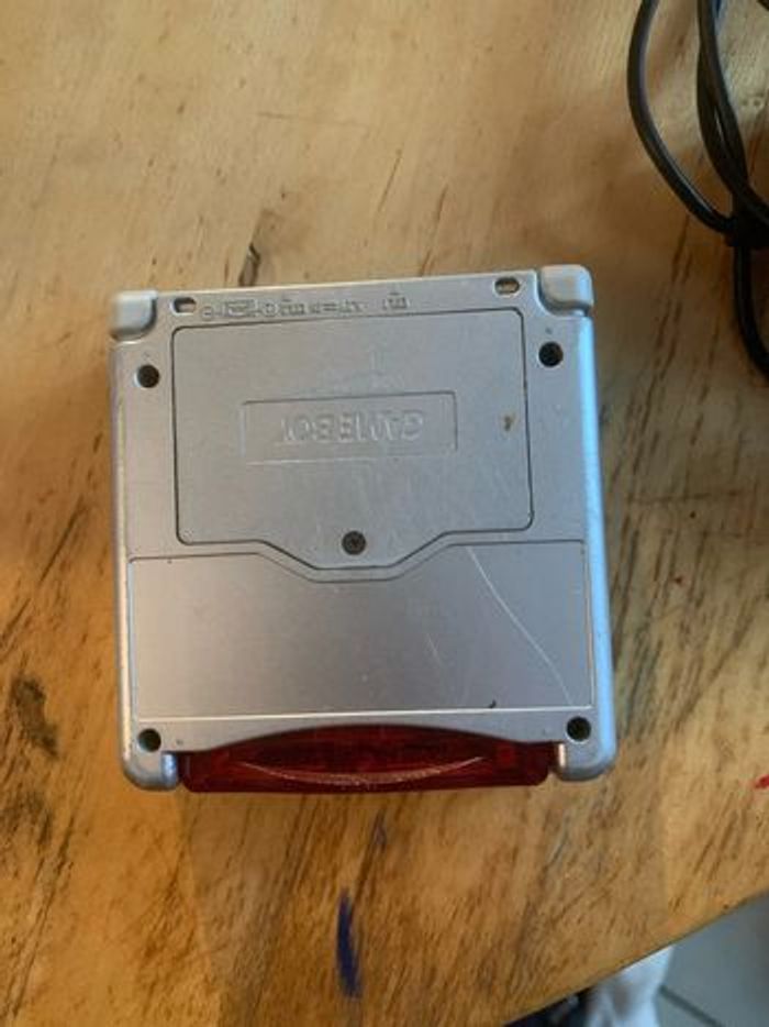 Game Boy SP + jeux Game Boy colors - photo numéro 7