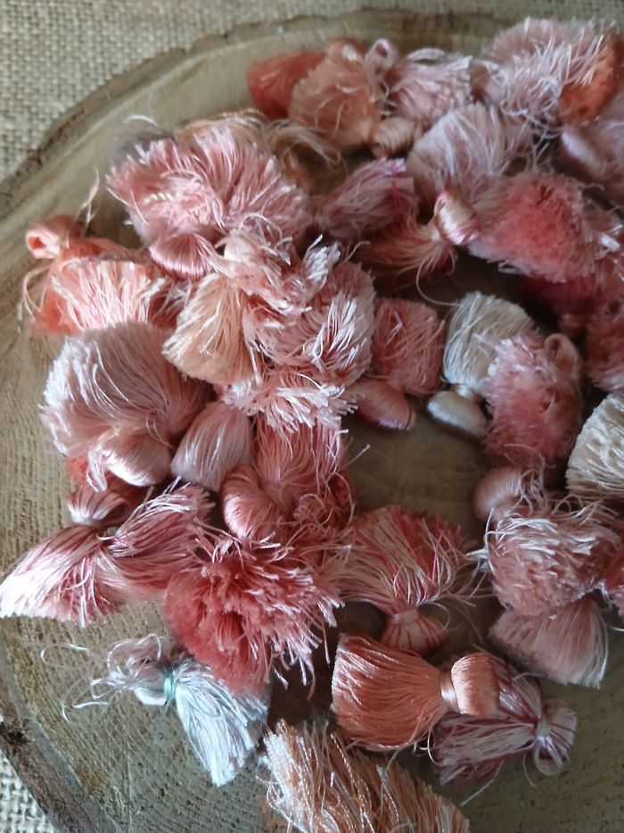 Lot de 50 pompons glands rose saumon - photo numéro 2