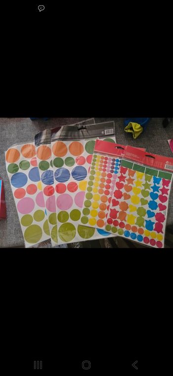 Lot gommettes pour petits