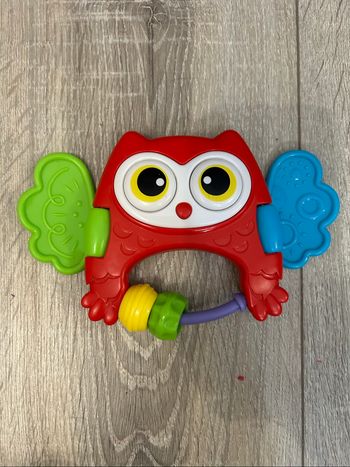 Hochet hibou cache-cache