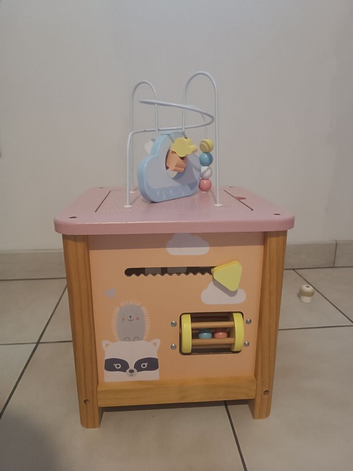 Cube multi-activités Verbaudet – Très bon état - photo numéro 3