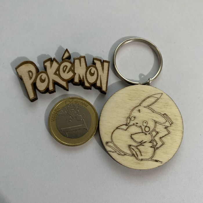 Porte clés pikachu