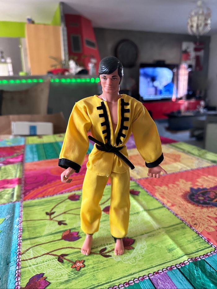 Big Jim  en tenue kun fu