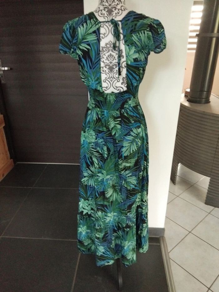 Robe longue mi mollets - photo numéro 5