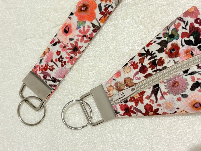 Lot de deux porte-clés fleuris - photo numéro 2