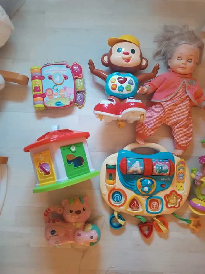 Lot jouets - photo numéro 2