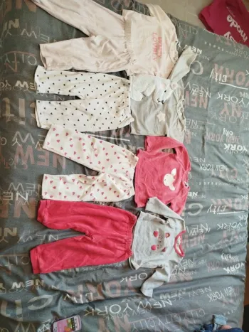 Lot pyjamas 24 mois