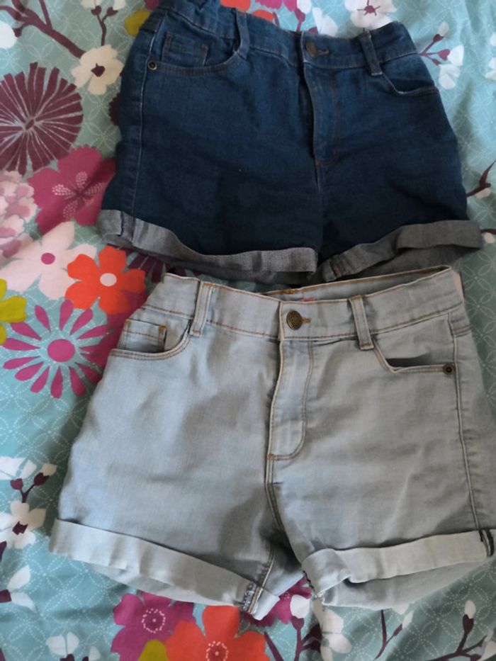 Lot de 2 shorts et 1 bermuda 8 ans - photo numéro 2