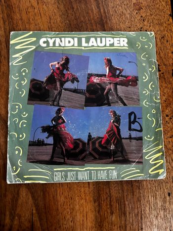 Vinyle 45 tours Cyndi Lauper Girls just want to have fun
